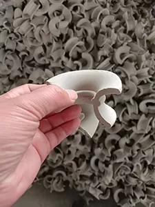 Working Principle of Ceramic Intalox Saddle Packing